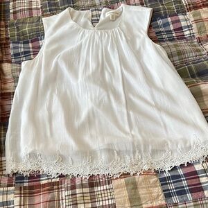Coldwater Creek White Sleeveless Top with Lace Hem, size petite medium